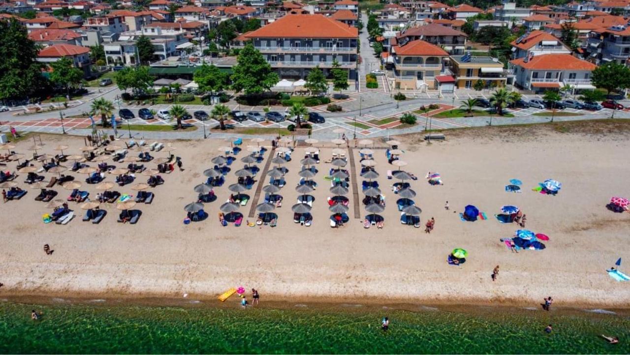 Villa Un Bel Posto Sea View เนอาวรัสนา ภายนอก รูปภาพ