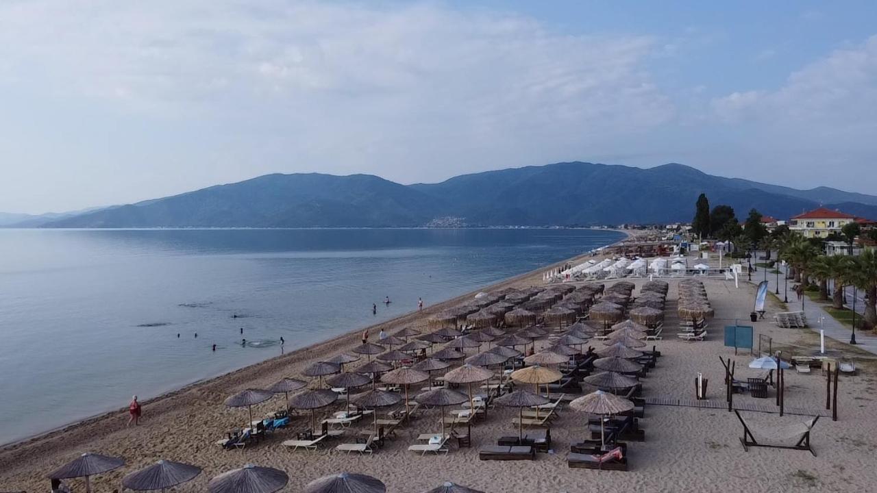 Villa Un Bel Posto Sea View เนอาวรัสนา ภายนอก รูปภาพ