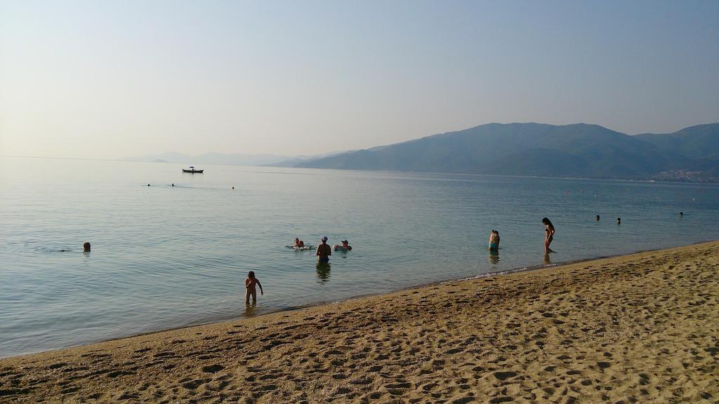 Villa Un Bel Posto Sea View เนอาวรัสนา ภายนอก รูปภาพ