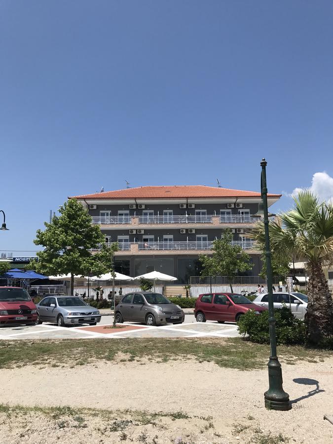 Villa Un Bel Posto Sea View เนอาวรัสนา ภายนอก รูปภาพ