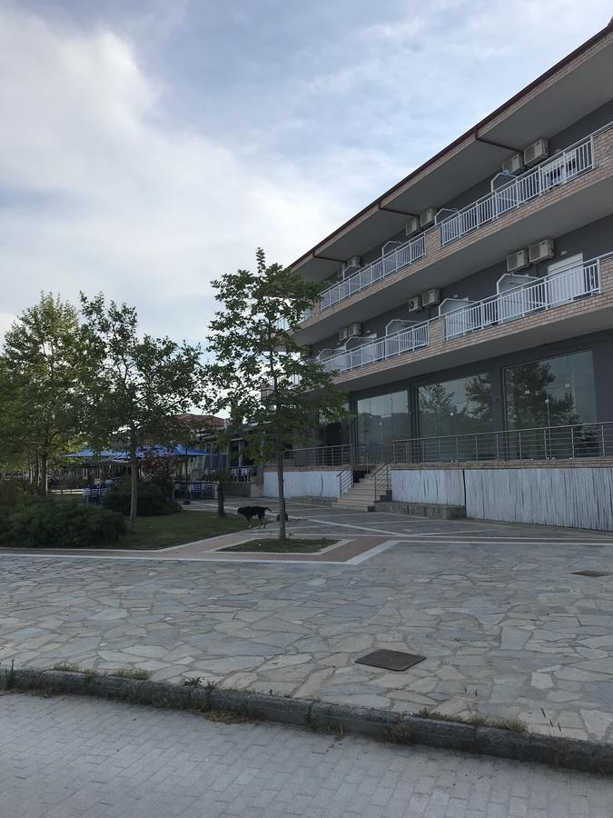 Villa Un Bel Posto Sea View เนอาวรัสนา ภายนอก รูปภาพ