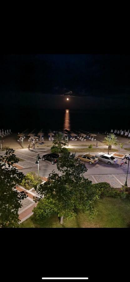 Villa Un Bel Posto Sea View เนอาวรัสนา ภายนอก รูปภาพ
